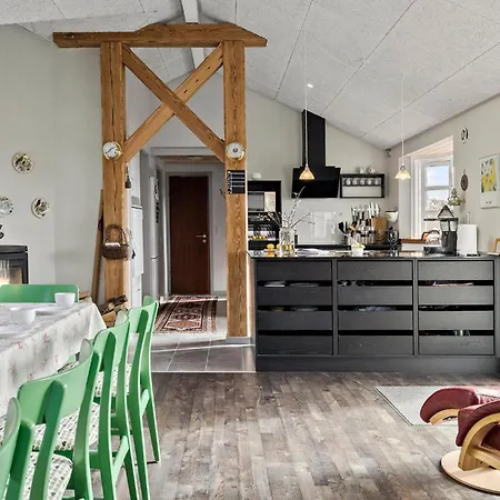 Holiday home Cozy In Spottrup With Wifi