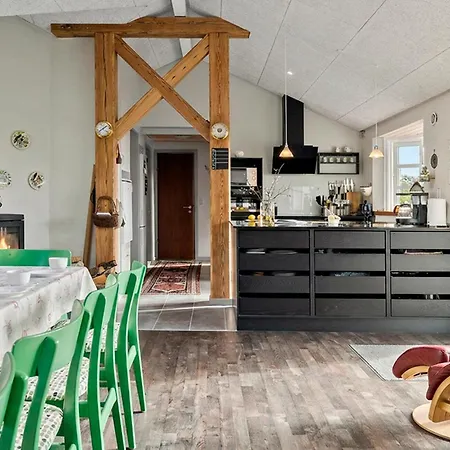 Holiday home Beautiful Home In Spottrup Lihme